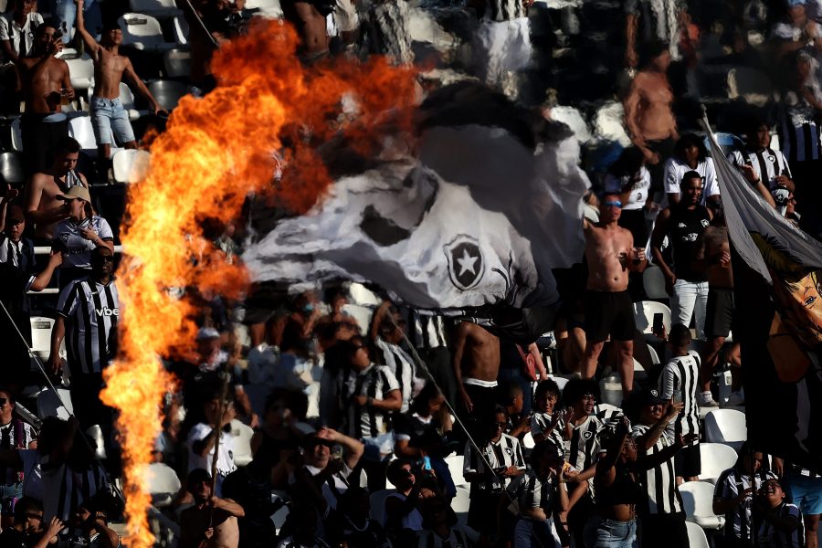 BOTAFOGO x Fortaleza pelo Campeonato Brasileiro no Estadio Nilton Santos, 07 de Dezembrode 2025, Rio de Janeiro, RJ, Brasil. Foto: Vitor Silva/Botafogo. Imagem protegida pela Lei do Direito Autoral Nº 9.610, DE 19 DE FEVEREIRO DE 1998. Sendo proibido qualquer uso comercial, remunerado e manipulacao/alteracao da obra.