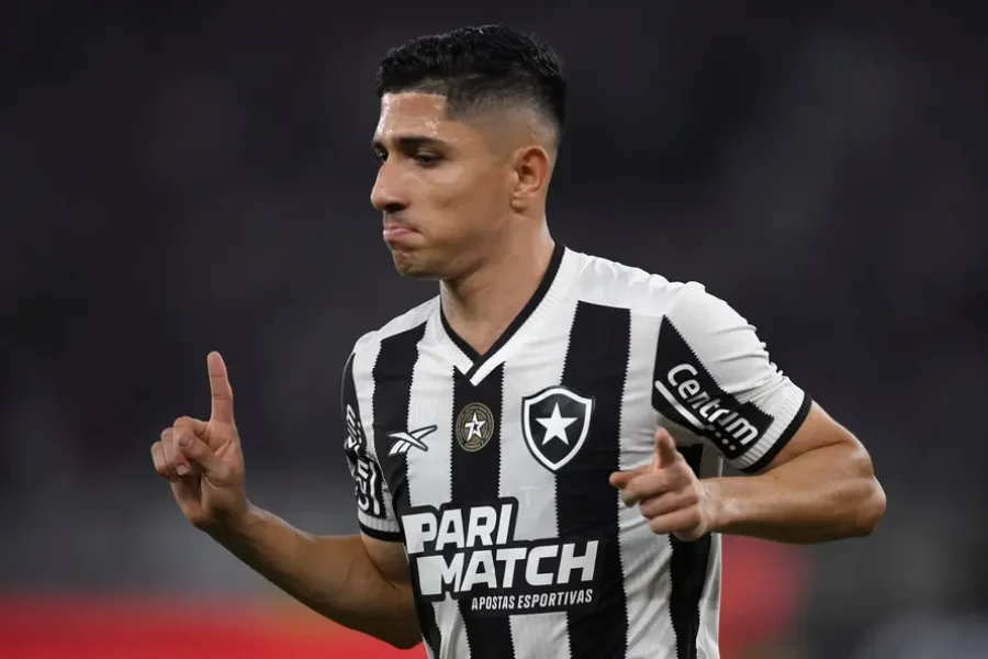 savarino_botafogo-scaled-aspect-ratio-512-320